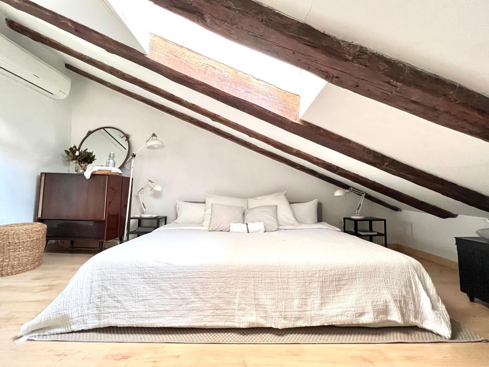 Apartment In Monumental Square Madrid Center Bilik gambar